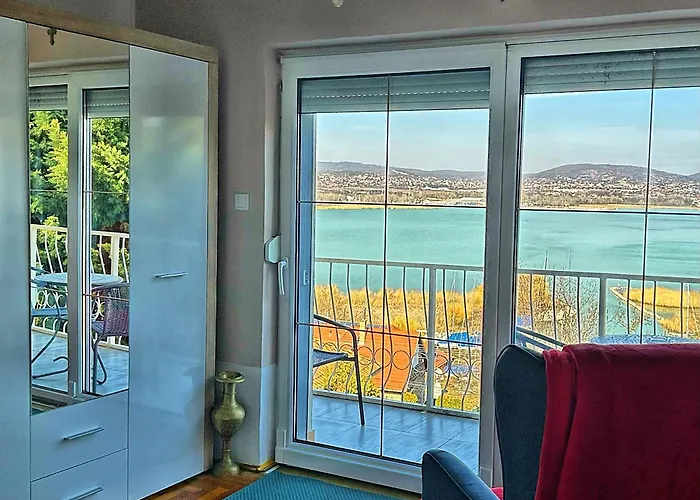 Villa Borostyan